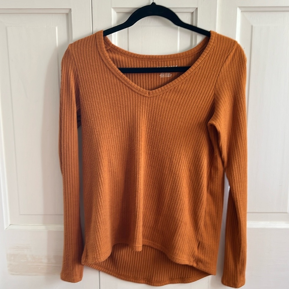 American eagle sweater